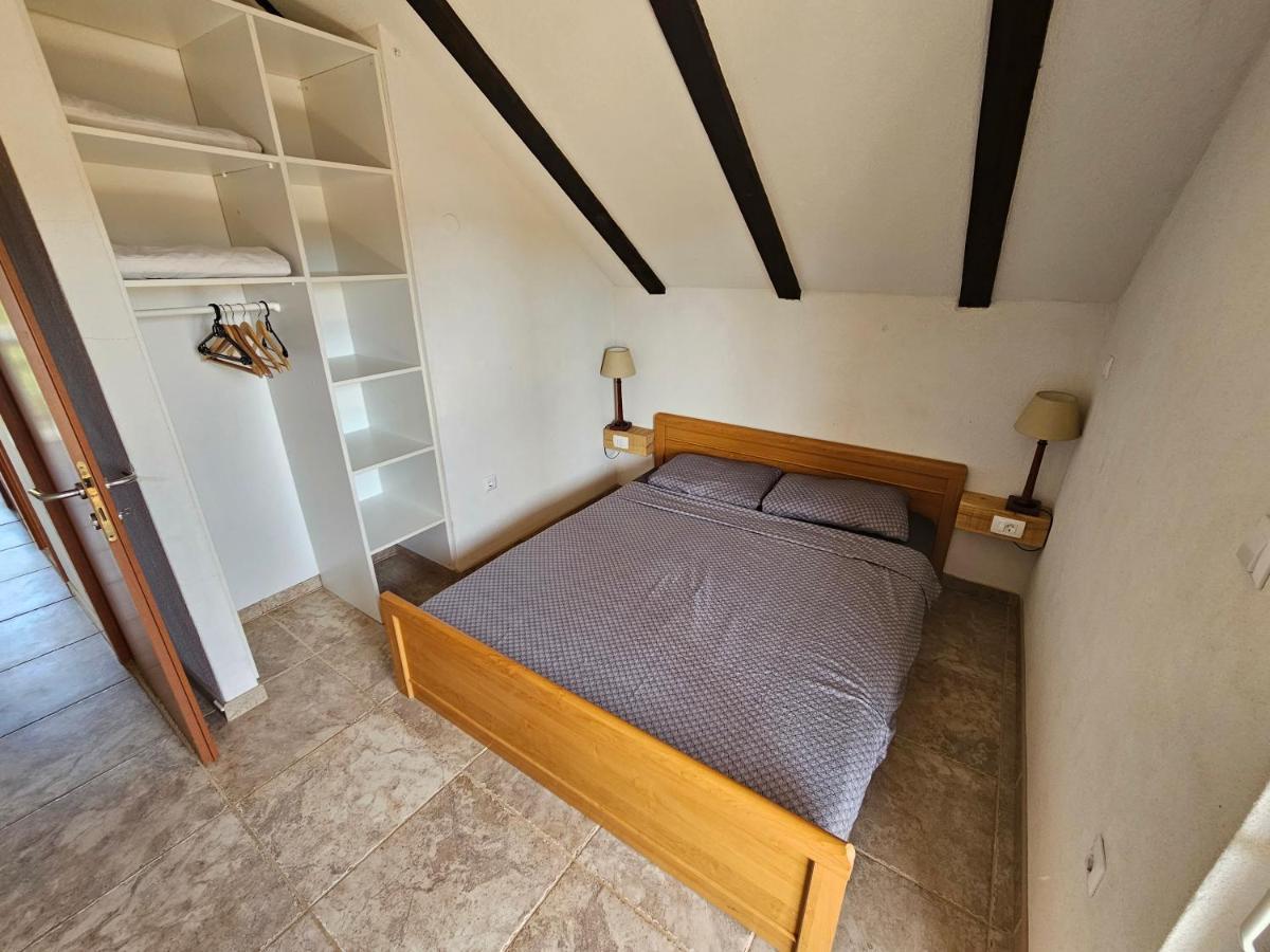 Villa Punta Blava - Beach Front, Ideal For Family Vacation With Kids, Large Terraces With Sea View, Internet, Netflix, No Pets Allowed أوبروفاتش المظهر الخارجي الصورة