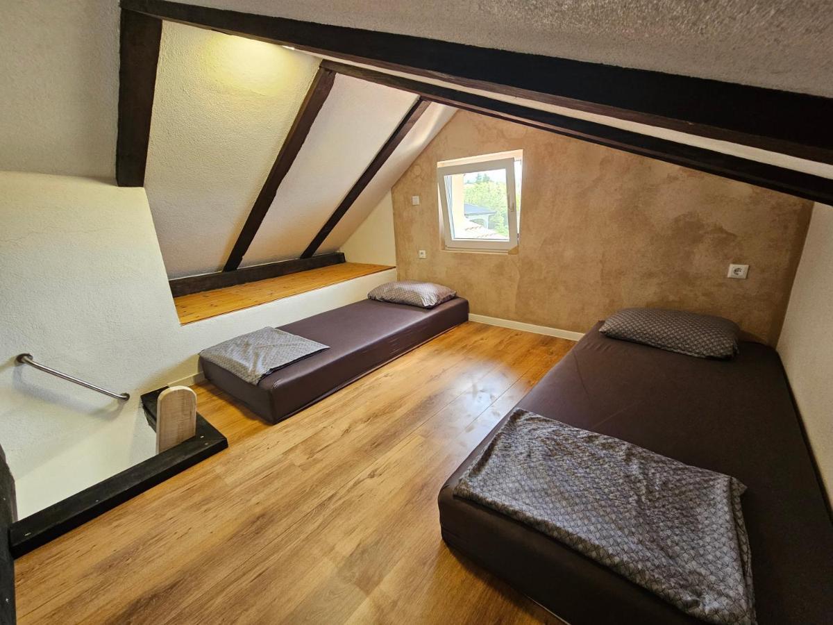 Villa Punta Blava - Beach Front, Ideal For Family Vacation With Kids, Large Terraces With Sea View, Internet, Netflix, No Pets Allowed أوبروفاتش المظهر الخارجي الصورة