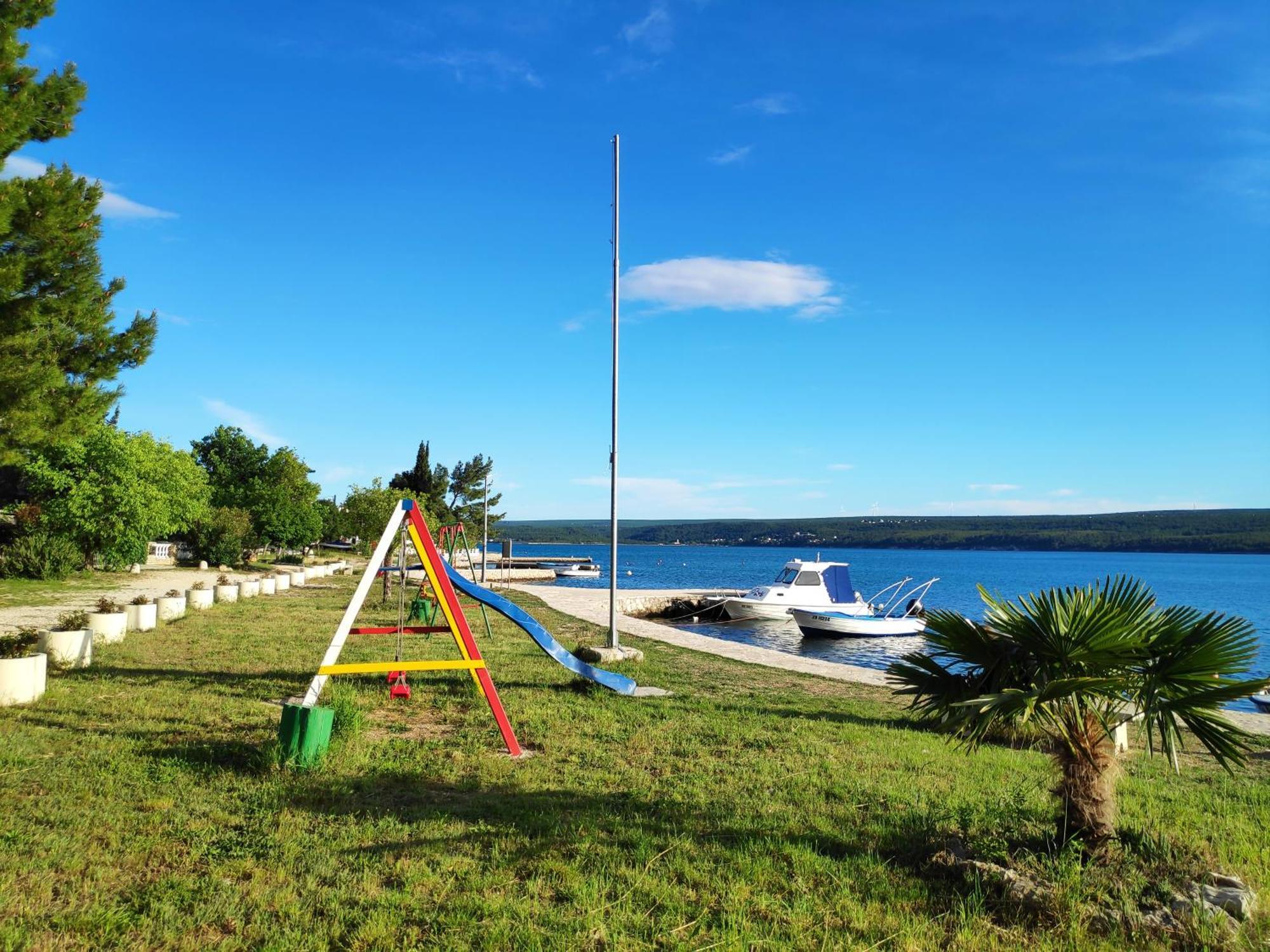Villa Punta Blava - Beach Front, Ideal For Family Vacation With Kids, Large Terraces With Sea View, Internet, Netflix, No Pets Allowed أوبروفاتش المظهر الخارجي الصورة