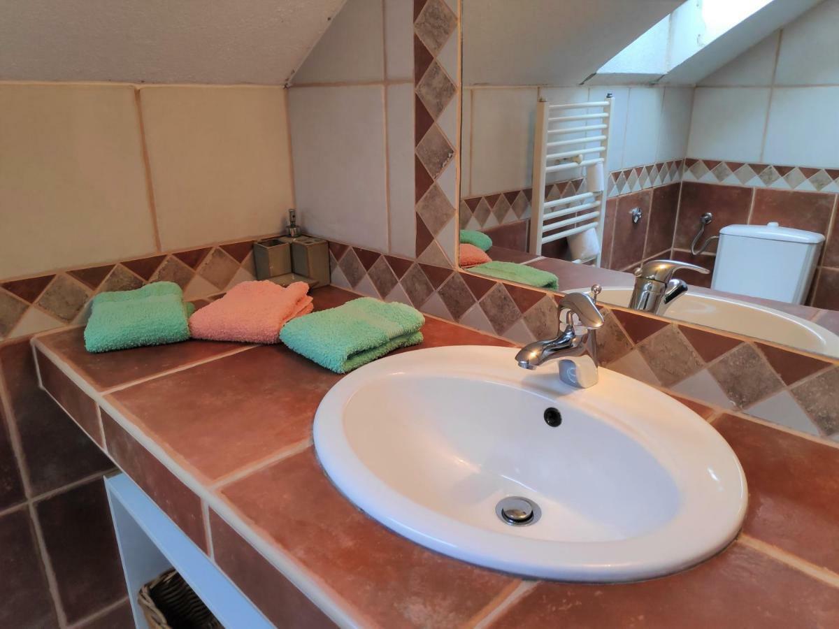 Villa Punta Blava - Beach Front, Ideal For Family Vacation With Kids, Large Terraces With Sea View, Internet, Netflix, No Pets Allowed أوبروفاتش المظهر الخارجي الصورة