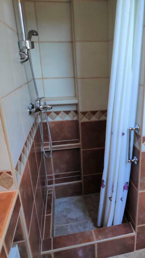 Villa Punta Blava - Beach Front, Ideal For Family Vacation With Kids, Large Terraces With Sea View, Internet, Netflix, No Pets Allowed أوبروفاتش المظهر الخارجي الصورة
