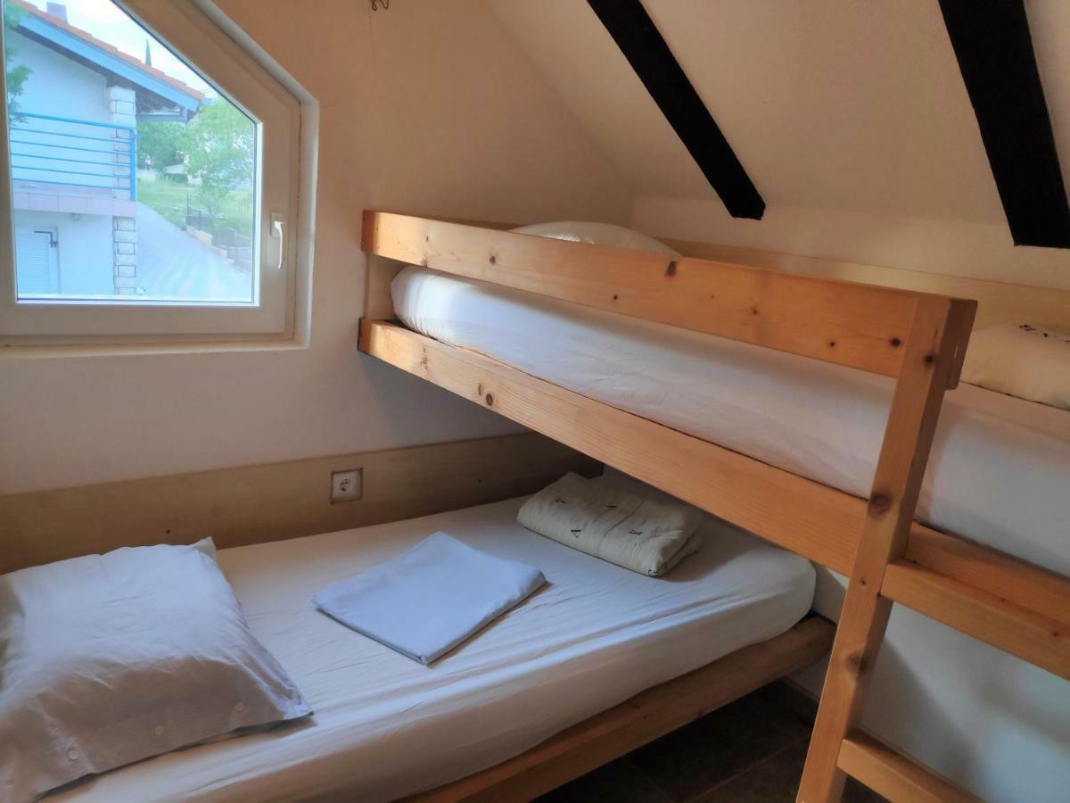 Villa Punta Blava - Beach Front, Ideal For Family Vacation With Kids, Large Terraces With Sea View, Internet, Netflix, No Pets Allowed أوبروفاتش المظهر الخارجي الصورة