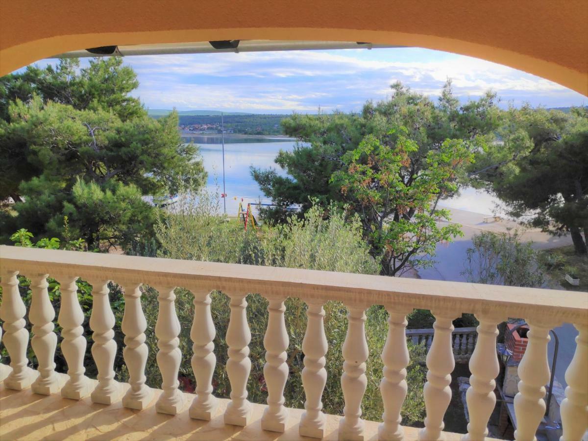 Villa Punta Blava - Beach Front, Ideal For Family Vacation With Kids, Large Terraces With Sea View, Internet, Netflix, No Pets Allowed أوبروفاتش المظهر الخارجي الصورة