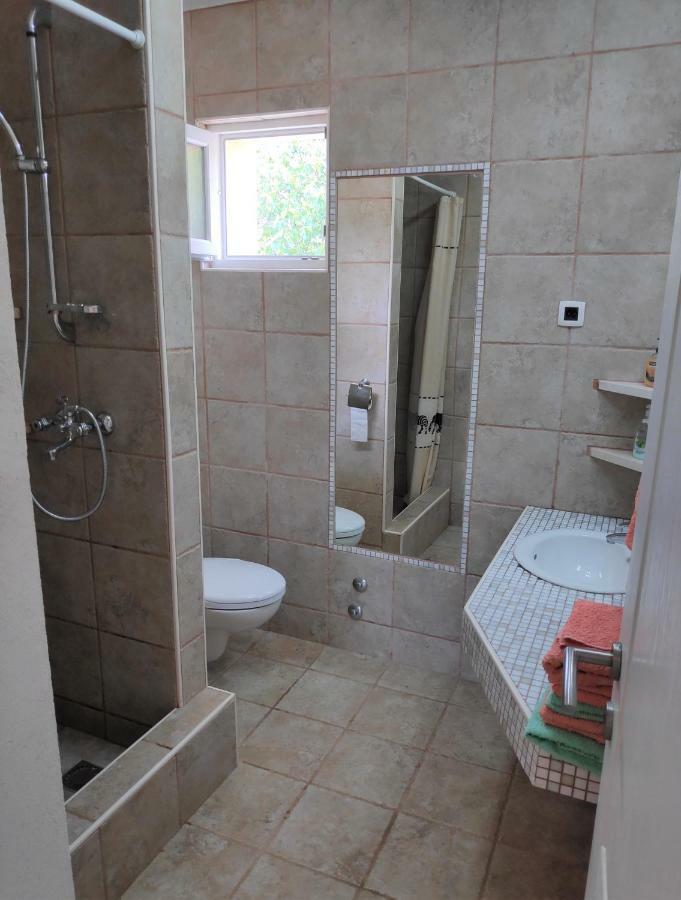 Villa Punta Blava - Beach Front, Ideal For Family Vacation With Kids, Large Terraces With Sea View, Internet, Netflix, No Pets Allowed أوبروفاتش المظهر الخارجي الصورة