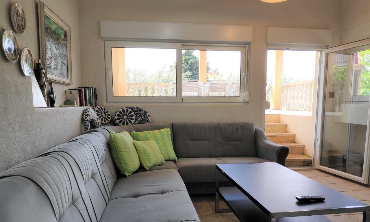 Villa Punta Blava - Beach Front, Ideal For Family Vacation With Kids, Large Terraces With Sea View, Internet, Netflix, No Pets Allowed أوبروفاتش المظهر الخارجي الصورة