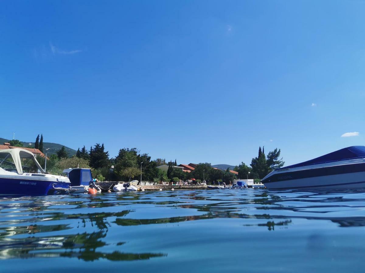 Villa Punta Blava - Beach Front, Ideal For Family Vacation With Kids, Large Terraces With Sea View, Internet, Netflix, No Pets Allowed أوبروفاتش المظهر الخارجي الصورة