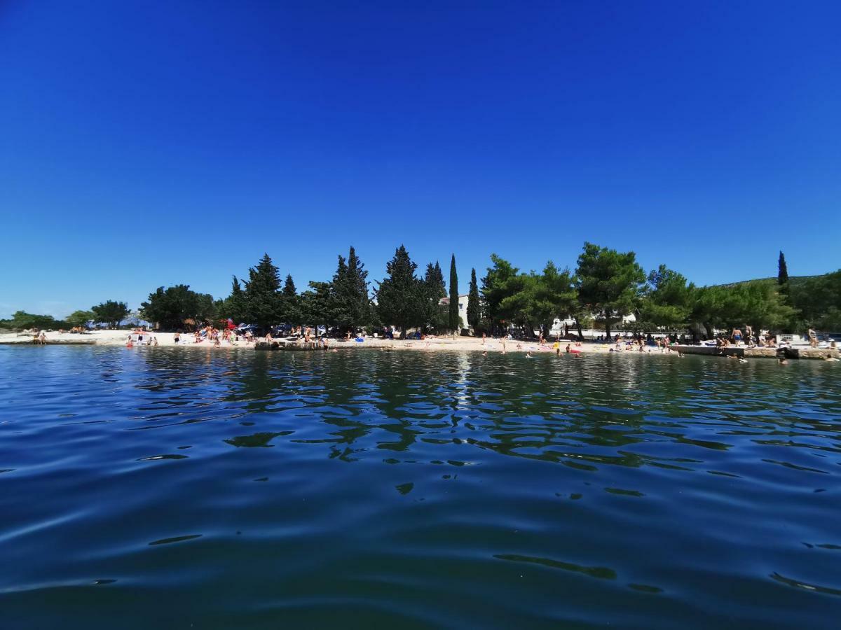Villa Punta Blava - Beach Front, Ideal For Family Vacation With Kids, Large Terraces With Sea View, Internet, Netflix, No Pets Allowed أوبروفاتش المظهر الخارجي الصورة